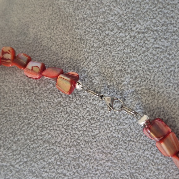 Parrot &Pink Mother Of Pearl 3 Piece Necklace, Braclet, Earring Set - Picture 2 of 8